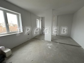 2 bedroom Tsentar, Ruse 1