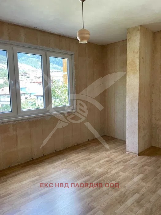 Продава 3-СТАЕН, гр. Карлово, област Пловдив, снимка 3 - Апартаменти - 54628213