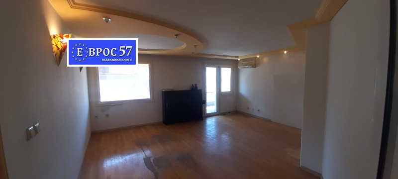 In vendita  3 camere da letto Plovdiv , Tsentar , 140 mq | 45554067 - Immagine [15]