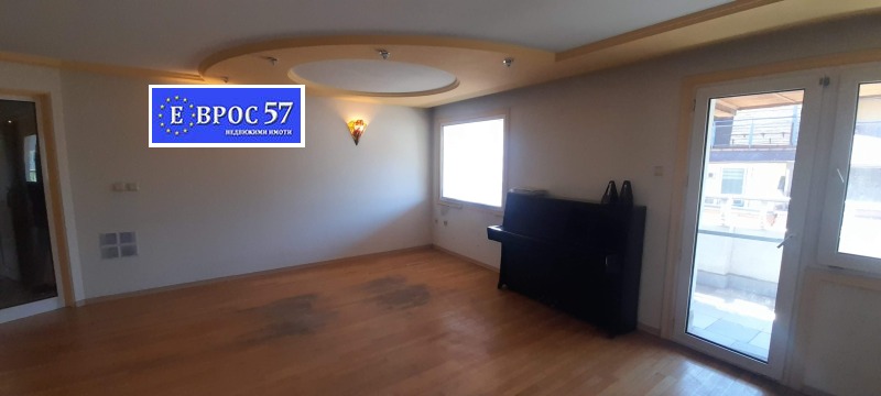 In vendita  3 camere da letto Plovdiv , Tsentar , 140 mq | 45554067 - Immagine [9]