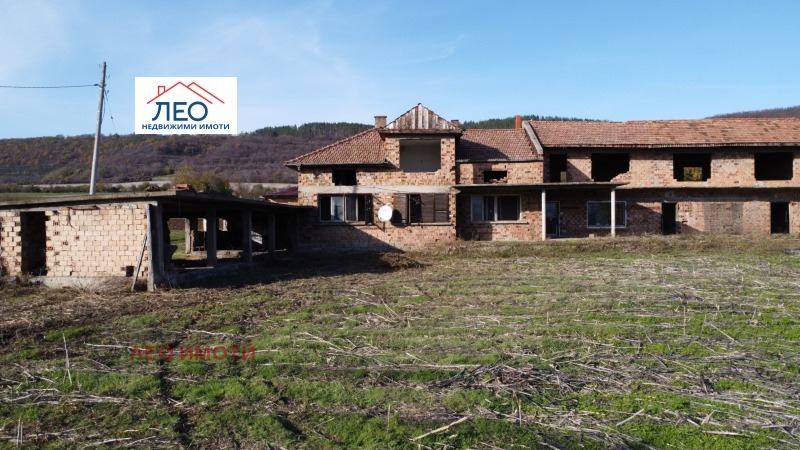 Продава КЪЩА, с. Кормянско, област Габрово, снимка 2 - Къщи - 52643282