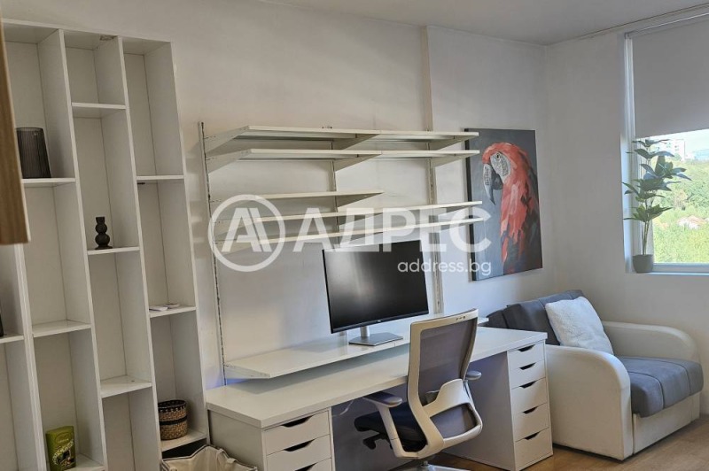 Myytävänä  Studio Sofia , Družba 2 , 31 neliömetriä | 49947320 - kuva [2]