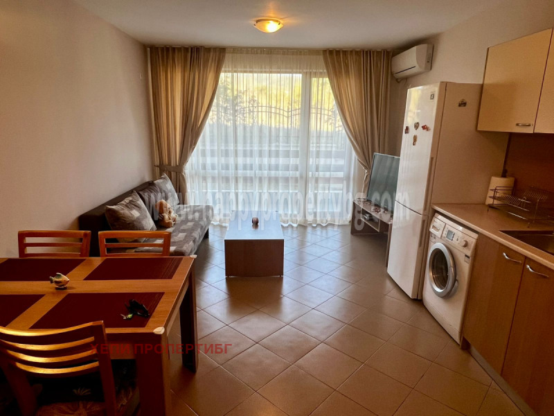 Продава  2-стаен област Бургас , с. Кошарица , 67 кв.м | 56624158