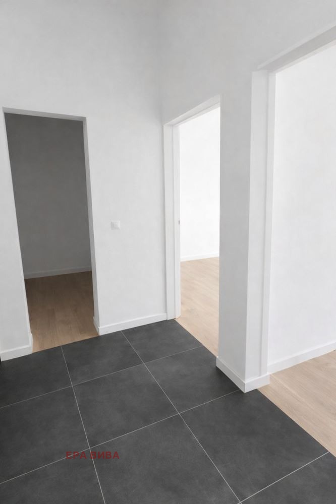 Продава ОФИС, гр. Варна, Младост 2, снимка 2 - Офиси - 53855402
