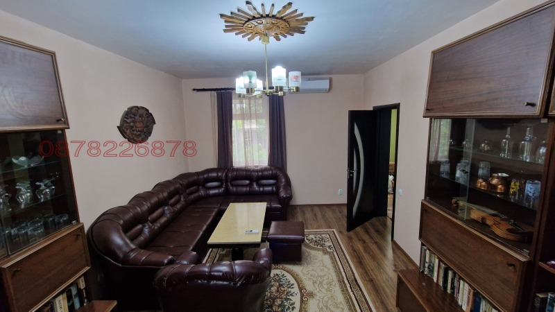 Продава КЪЩА, гр. Мартен, област Русе, снимка 10 - Къщи - 52785561