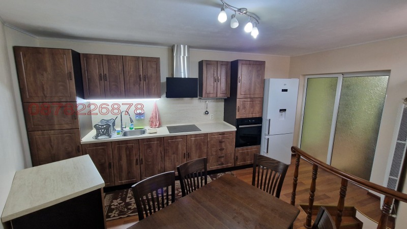 Продава КЪЩА, гр. Мартен, област Русе, снимка 15 - Къщи - 52785561