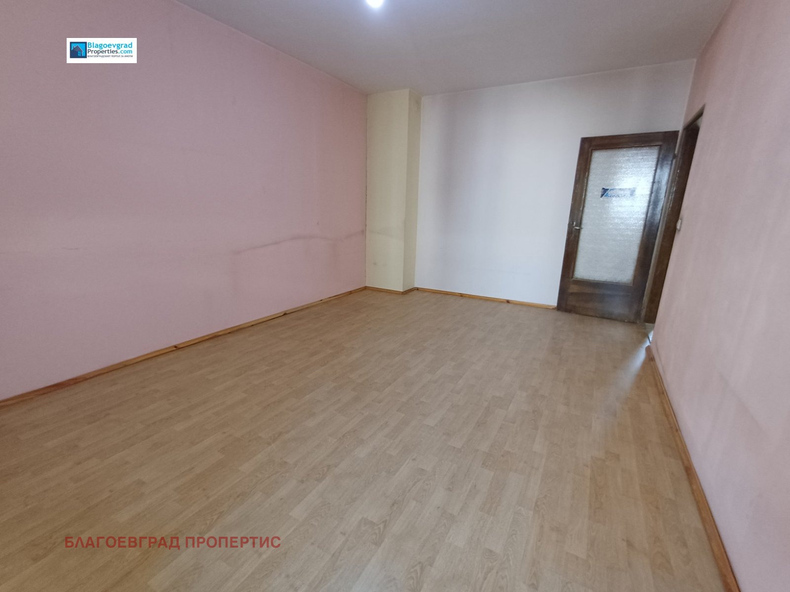 Продава 2-СТАЕН, гр. Благоевград, Струмско