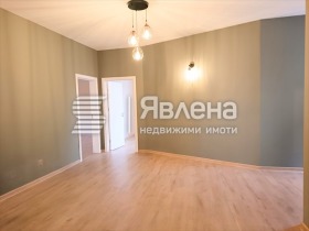 Продава Къща, гр. Батак