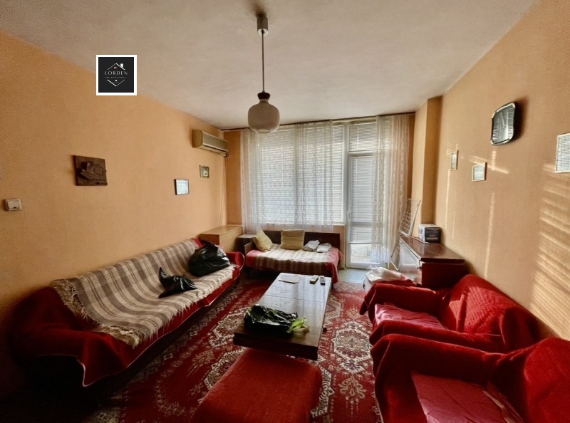 Продава 2-СТАЕН, гр. Пазарджик, Идеален център