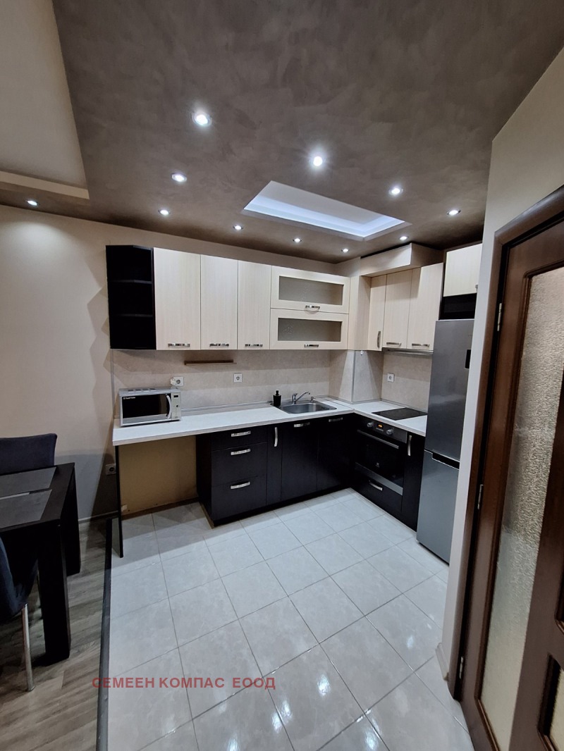 Продава 2-СТАЕН, гр. Пловдив, Кючук Париж, снимка 3 - Апартаменти - 52734491