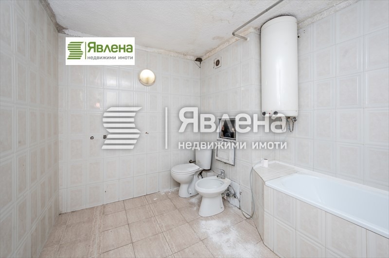 Продава 3-СТАЕН, гр. София, Изток, снимка 5 - Aпартаменти - 49564646