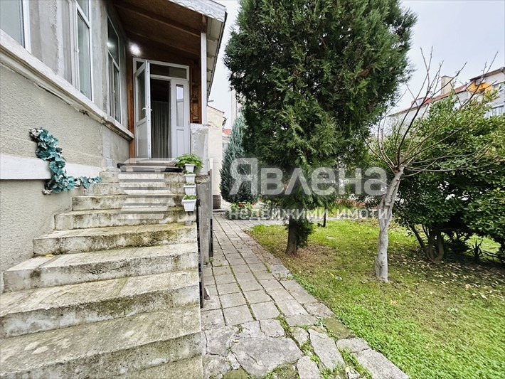 Продава КЪЩА, гр. Варна, Център, снимка 6 - Къщи - 55094441