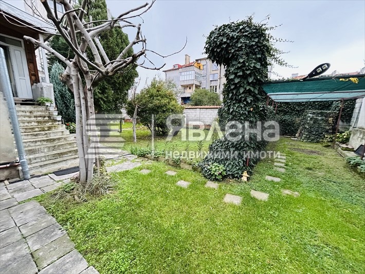 Продава КЪЩА, гр. Варна, Център, снимка 5 - Къщи - 55094441