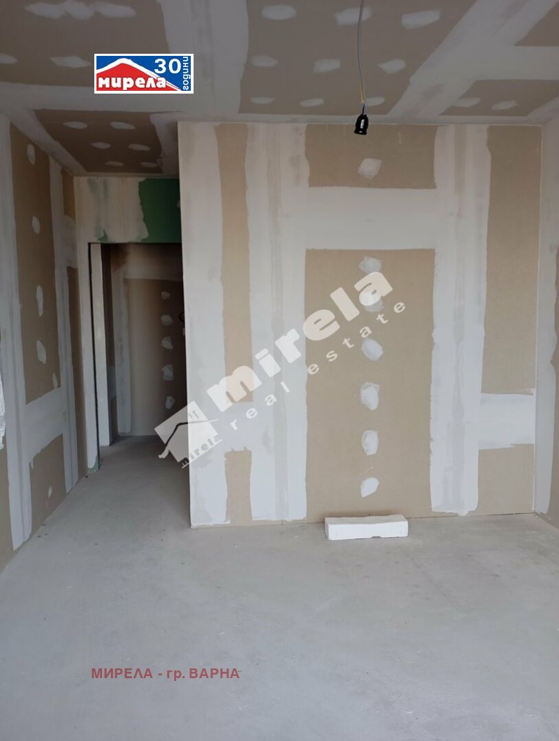 Продава 2-СТАЕН, гр. Варна, Аспарухово, снимка 2 - Апартаменти - 51299120