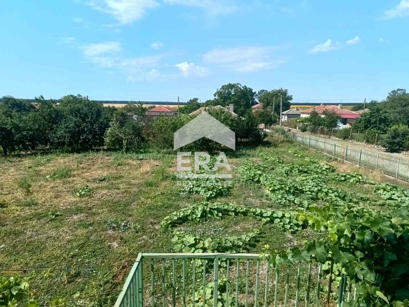 Продава КЪЩА, с. Соколово, област Добрич, снимка 12 - Къщи - 55750648