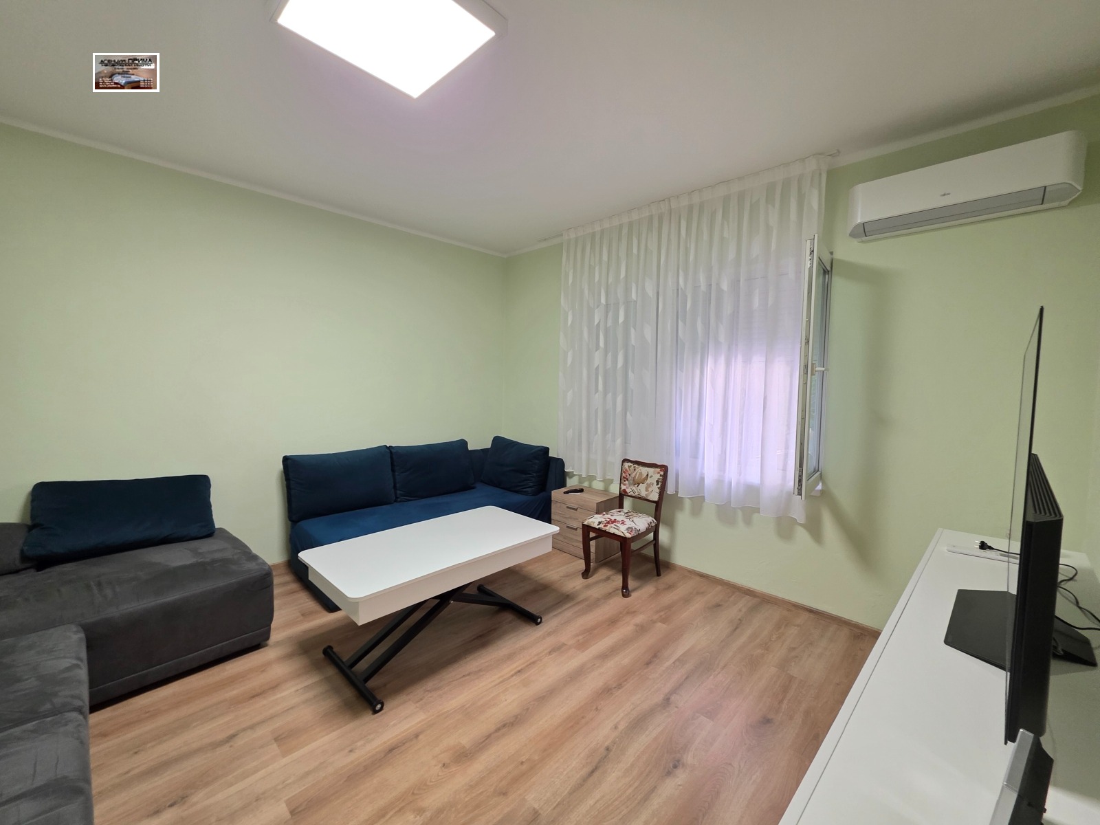 Продава ЕТАЖ ОТ КЪЩА, гр. Пловдив, Център, снимка 2 - Етаж от къща - 54864777