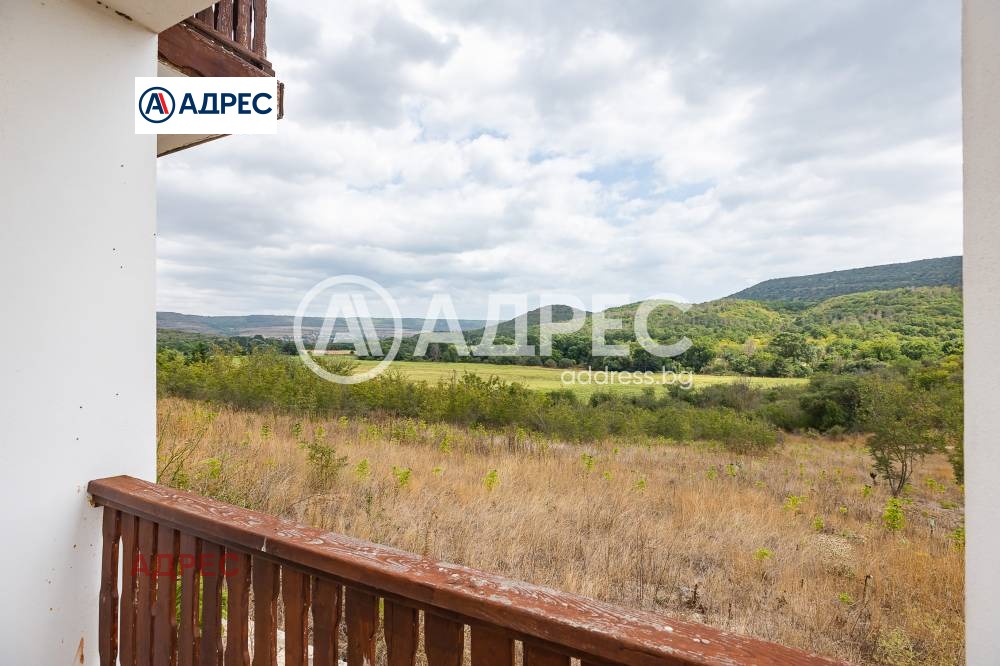 Продава КЪЩА, с. Църква, област Добрич, снимка 4 - Къщи - 54136011