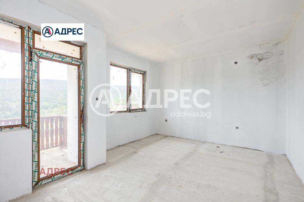 Продава КЪЩА, с. Църква, област Добрич, снимка 9 - Къщи - 54136011