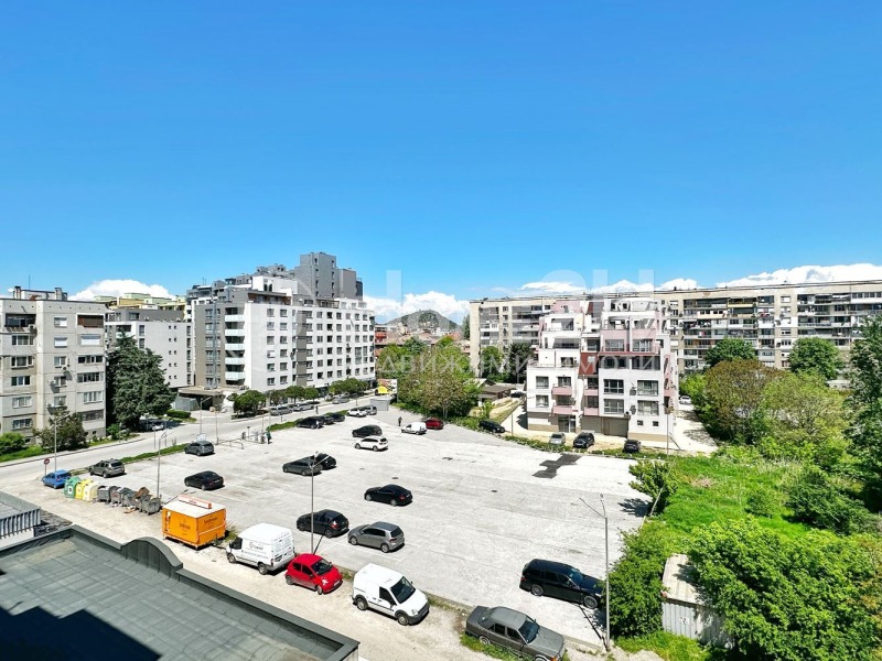 Продава  3-стаен, град Пловдив, Кючук Париж •  119 500 EUR • ID 64880275 — holmes.bg - [1] 