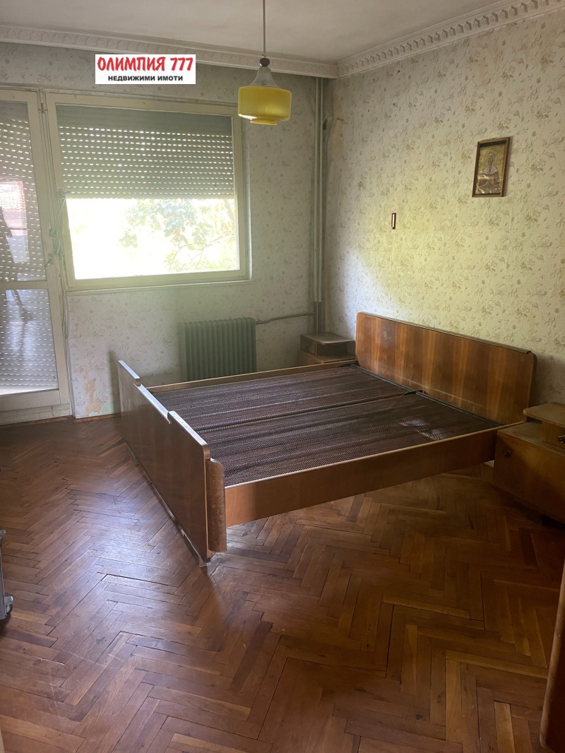 Продается  2 спальни Плевен , 9-ти квартал , 100 кв.м | 43075346 - изображение [5]