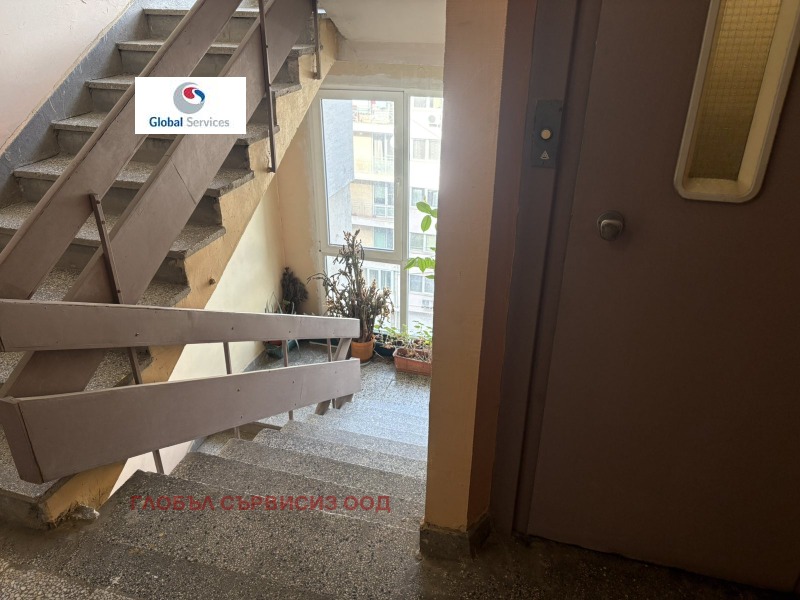 Продава 3-СТАЕН, гр. София, Лагера, снимка 13 - Апартаменти - 53307390