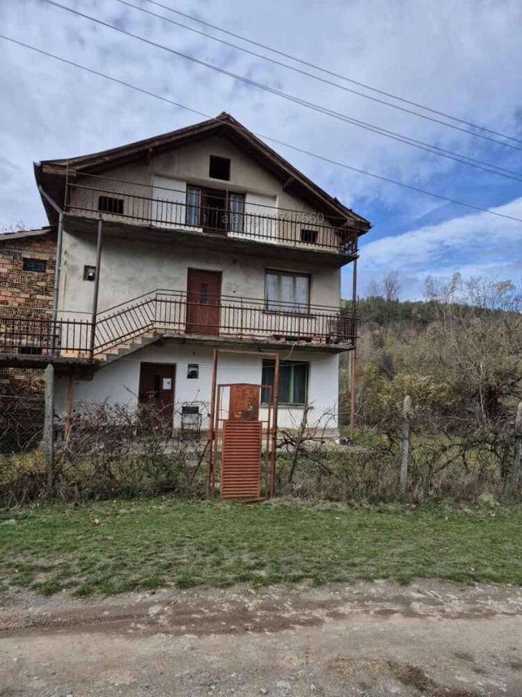 Продава КЪЩА, с. Лакатник, област София област, снимка 2 - Къщи - 52606761