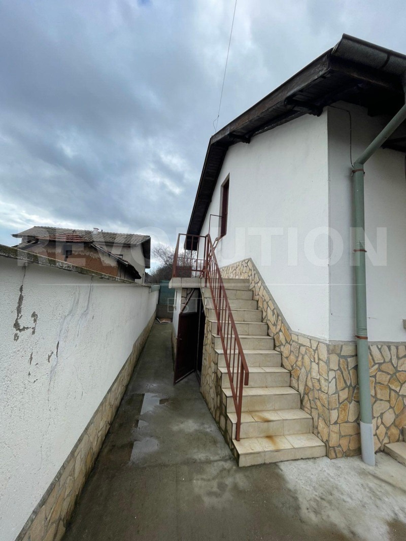 Продава КЪЩА, гр. София, с. Войнеговци, снимка 8 - Къщи - 53382236