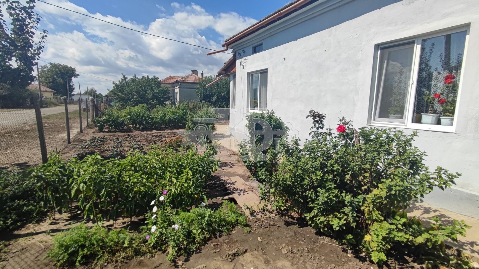 Продава КЪЩА, с. Преспа, област Добрич, снимка 2 - Къщи - 40676139