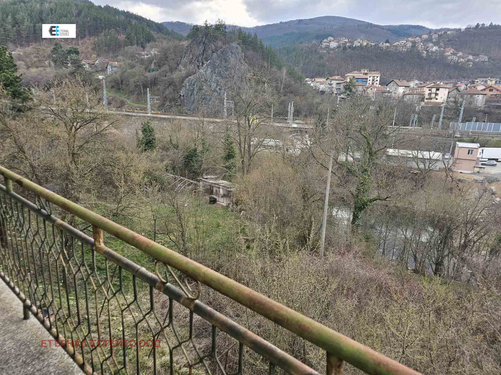 Продава КЪЩА, гр. Своге, област София област, снимка 9 - Къщи - 53944667