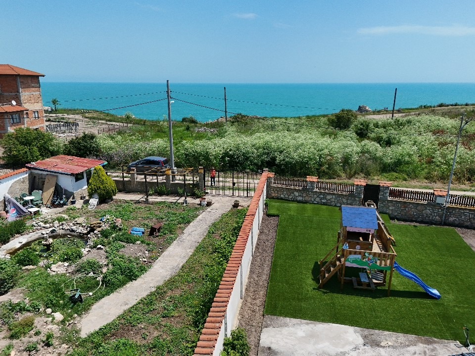 Продава КЪЩА, гр. Каварна, област Добрич, снимка 4 - Къщи - 53985777