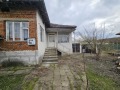 Продава КЪЩА, област Русе, с. Малко Враново • 31900 € / 62390.98 лв. • 37718201 2