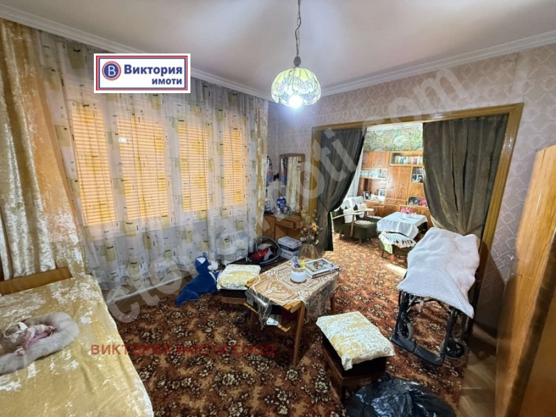 Продава ЕТАЖ ОТ КЪЩА, гр. Горна Оряховица, област Велико Търново, снимка 2 - Етаж от къща - 52650719