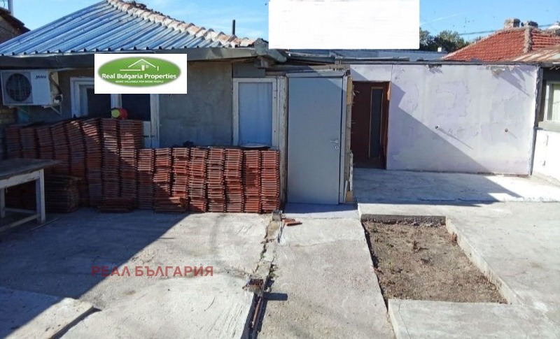 Продава КЪЩА, гр. Русе, Централен кооп. пазар, снимка 5 - Къщи - 47546391