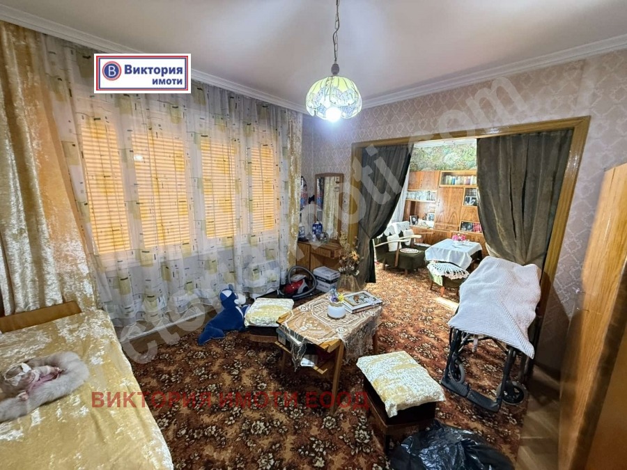 Продава ЕТАЖ ОТ КЪЩА, гр. Горна Оряховица, област Велико Търново, снимка 2 - Етаж от къща - 52650719