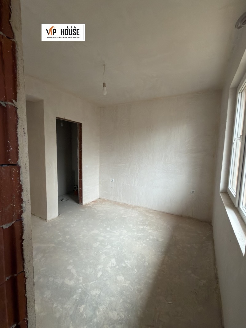Продава 2-СТАЕН в област Благоевград, с. Баня - 50 кв.м / 76 000 € » 148 643.08 лв., ЛИА ВИП ХАУС ООД