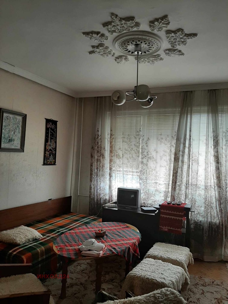 Продаја  2 спаваће собе регион Стара Загора , Казанлак , 95 м2 | 43894795 - слика [13]