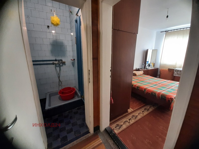 Продаја  2 спаваће собе регион Стара Загора , Казанлак , 95 м2 | 43894795 - слика [11]