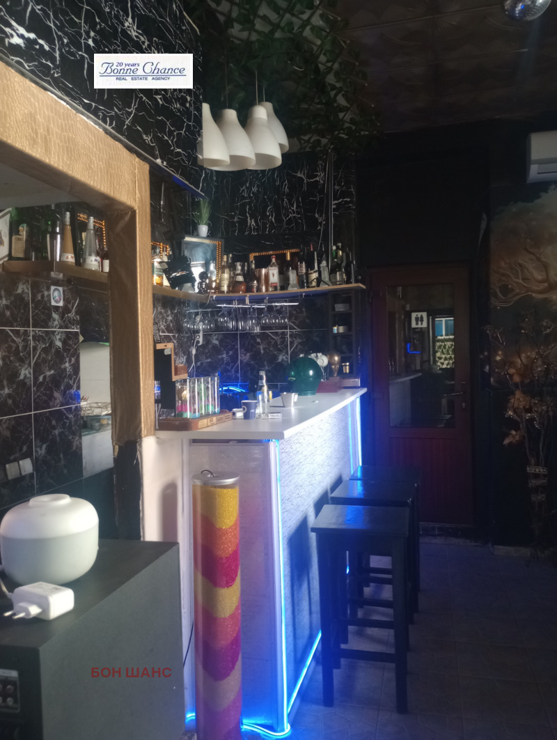 Продава КЪЩА, гр. София, Център