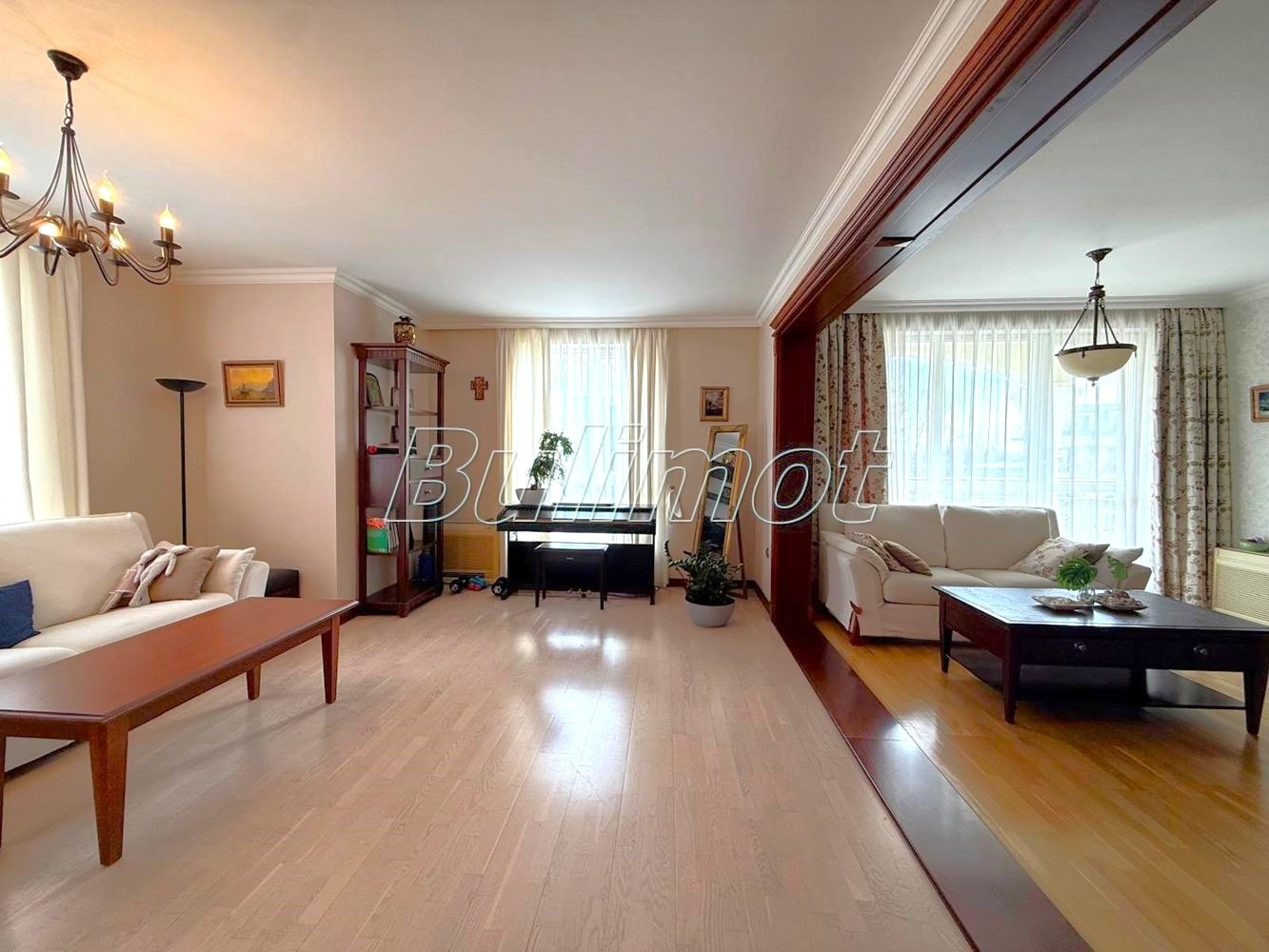 Продава 4-СТАЕН, гр. Варна, к.к. Св.Св. Константин и Елена