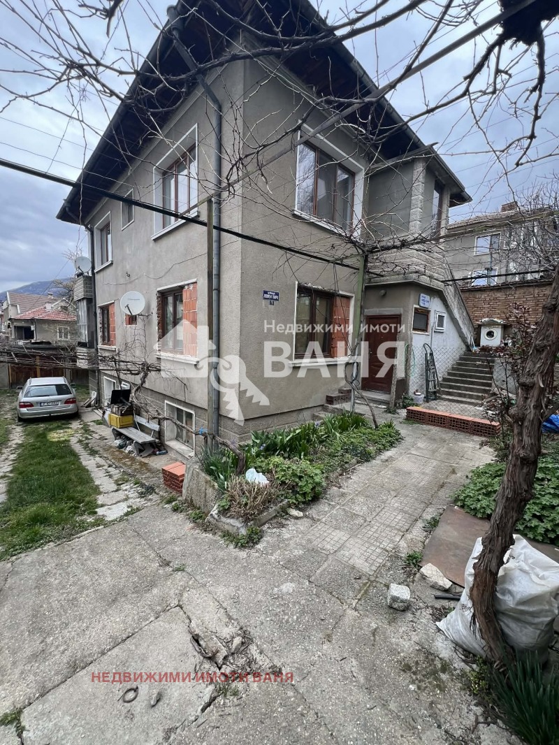 Продава ЕТАЖ ОТ КЪЩА в област Пловдив, гр. Карлово - 100 кв.м / 124 000 € » 242 522.92 лв., НЕДВИЖИМИ ИМОТИ ВАНЯ