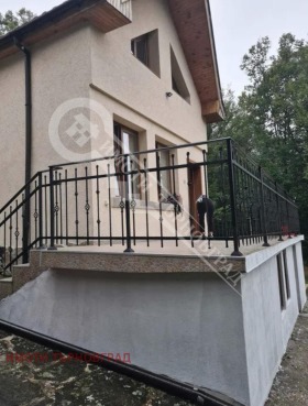 Casa Plachkovtsi, regione Gabrovo 1