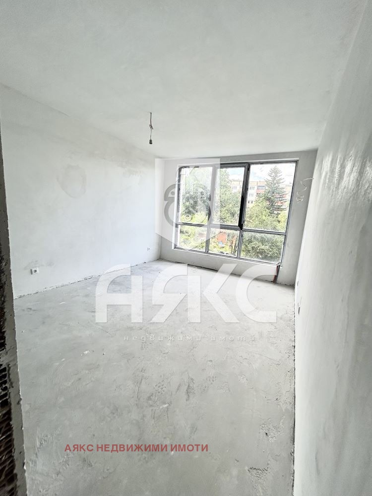 Продава  2-стаен, град София, Овча купел •  161 000 € • ID 35871997 — holmes.bg - [1] 