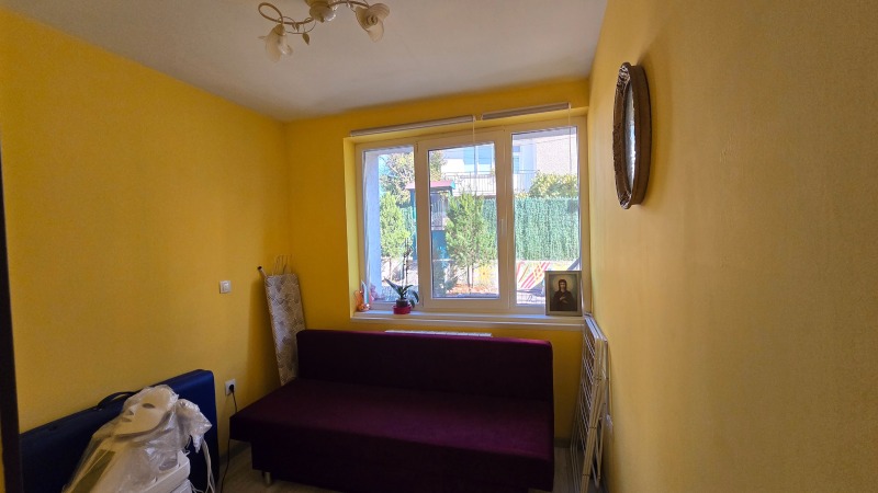 À venda  2 quartos Pernik , Centar , 72 m² | 64081072 - imagem [8]