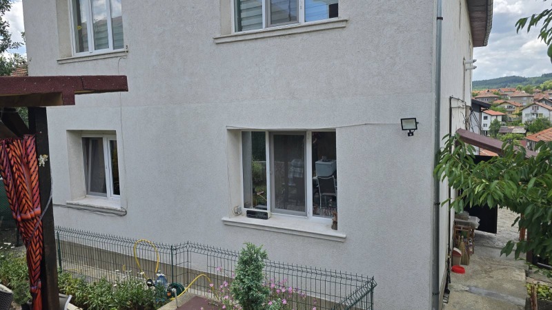 Продава  3-стаен град Перник , Център , 72 кв.м | 13672542 - изображение [12]