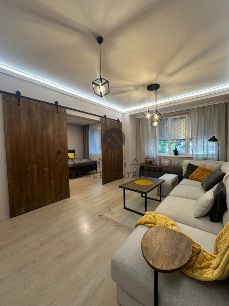 De vânzare  2 dormitoare Plovdiv , Țentâr , 130 mp | 84478758 - imagine [5]