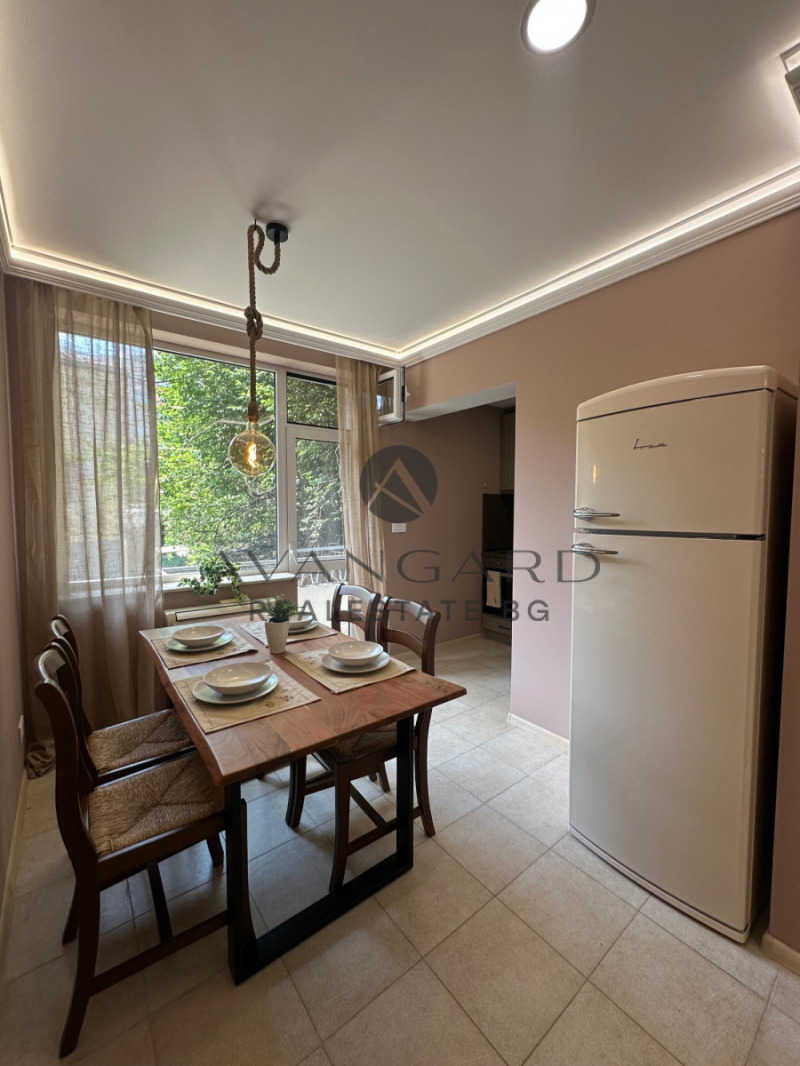 De vânzare  2 dormitoare Plovdiv , Țentâr , 130 mp | 84478758 - imagine [4]