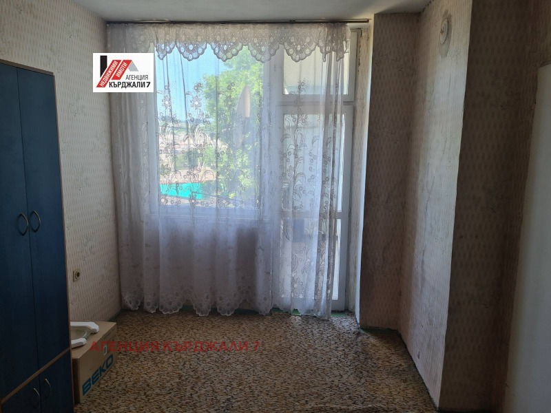Na sprzedaż  3 sypialnie Kardżali , Centar , 87 mkw | 74760014