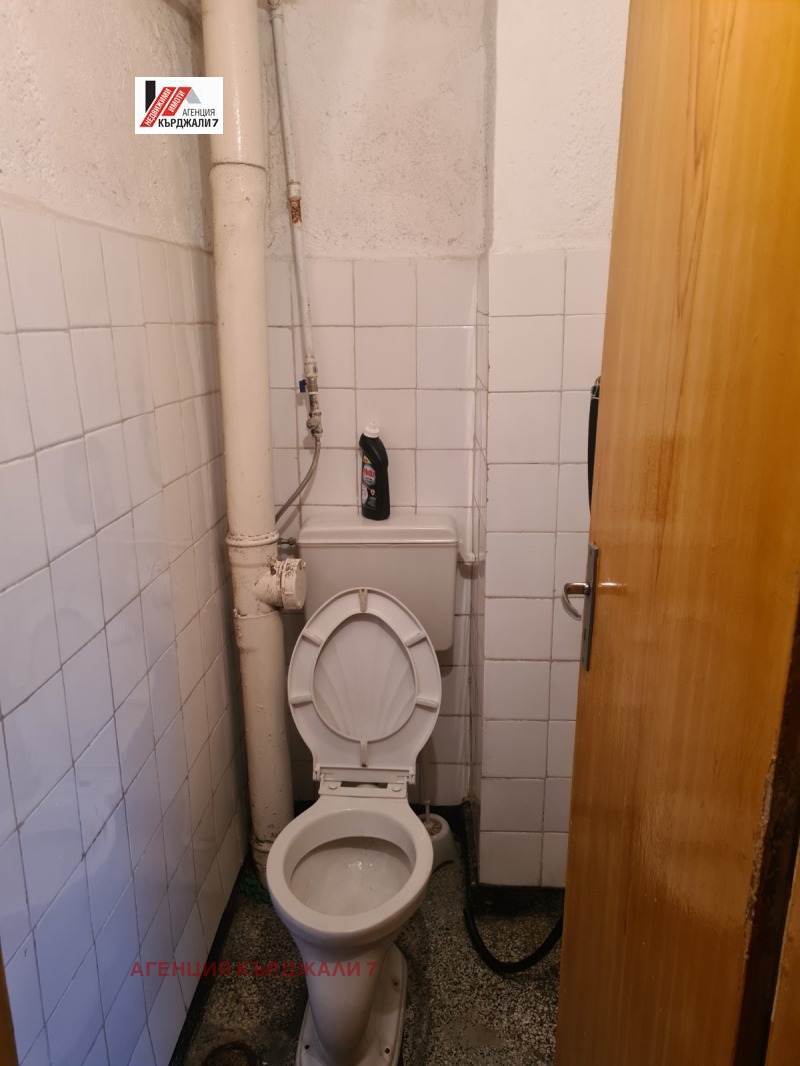 Na sprzedaż  3 sypialnie Kardżali , Centar , 87 mkw | 74760014 - obraz [12]