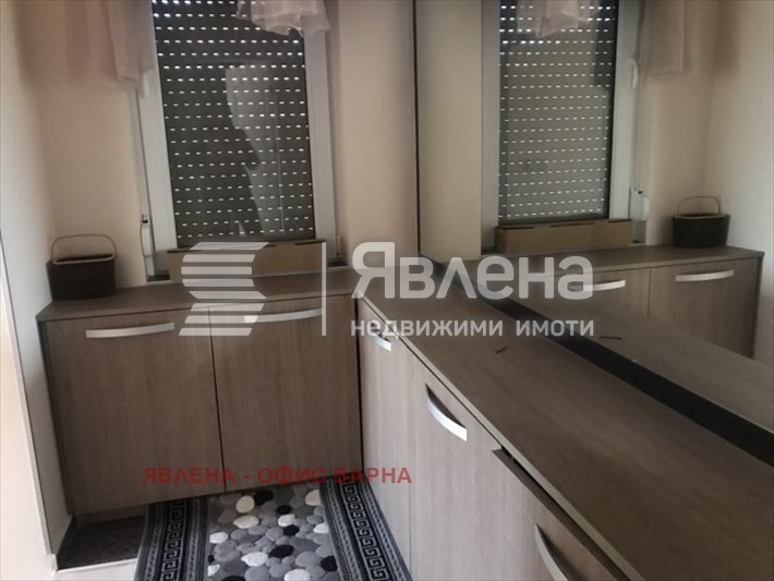 Продава КЪЩА, с. Приселци, област Варна, снимка 9 - Къщи - 48672149