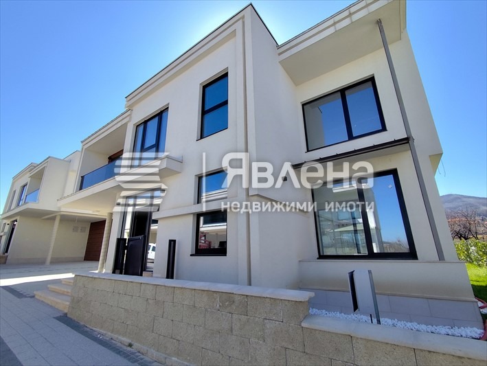 Satılık  Ev bölge Filibe , Markovo , 325 metrekare | 69747094